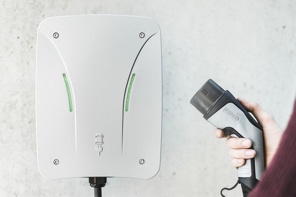 Installation intelligente Wallbox für Photovoltaikanlagen